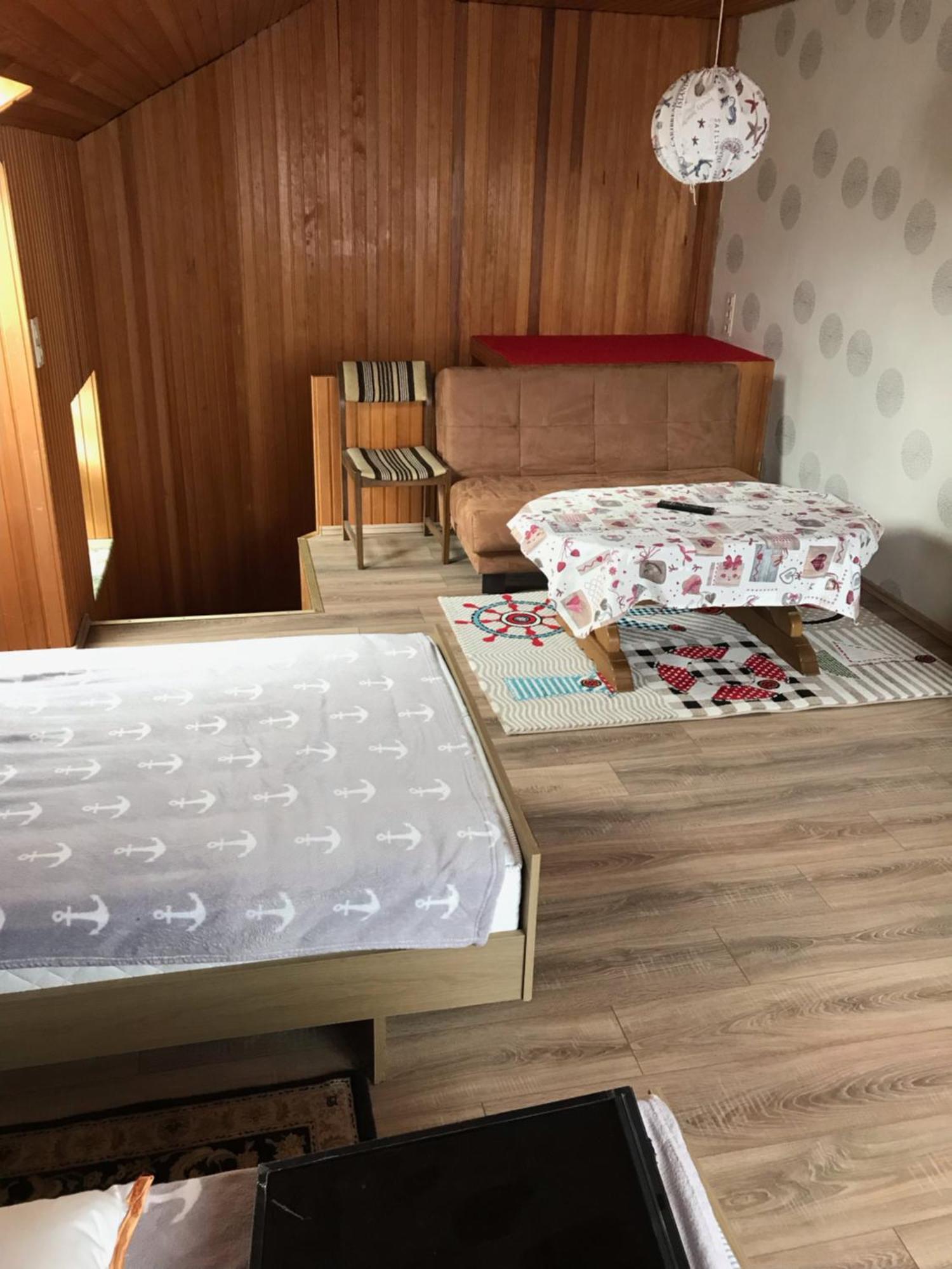 Privatzimmer Am Vw Werk Hannover Ngoại thất bức ảnh